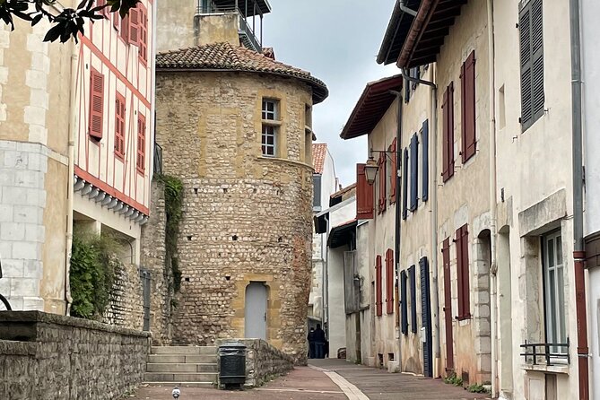 Private Guided Tour of Bayonne With a Licesend Guide. - Important Tour Information