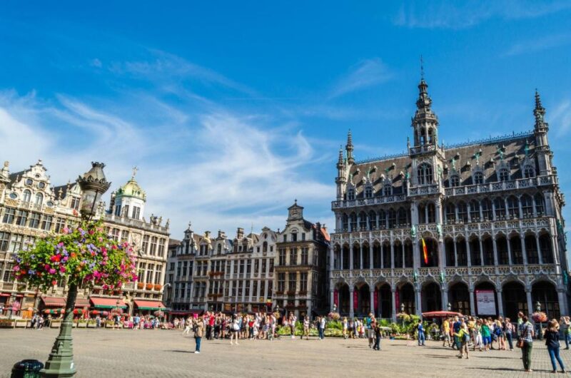 Private Guided Tour of Bruges' Iconic Sites & Chocolate - Good To Know