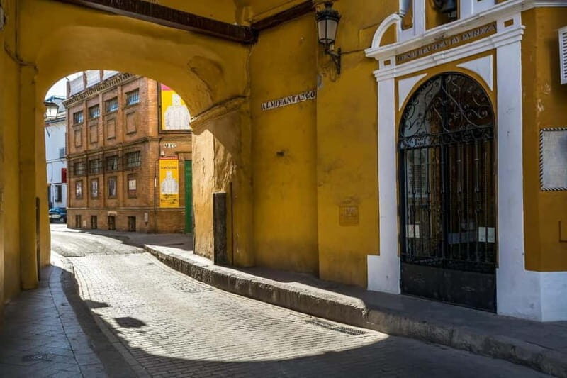 Private Guided Tour of Complete Seville and Jewish Quarter - Who Should Book This Tour?