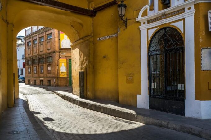 Private Guided Tour of Complete Seville and Jewish Quarter - Taking in Sevilles Blend of History and Tradition