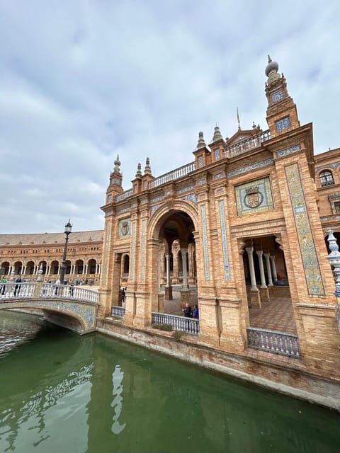 Private Guided Tour of Seville From Faro - Frequently Asked Questions