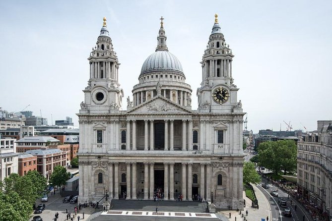 Private Guided Tour: Westminster Abbey and St Pauls Cathedral - Ask Away