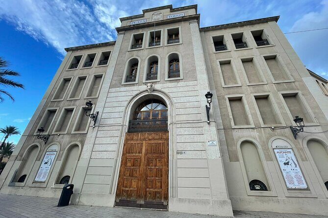 Private Guided Visit to the Alicante Bullring and Museum - Deep Dive into the Experience: What You Can Expect