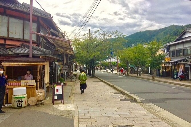 Private Half-Day Guided Tour in Arashiyama, Kyoto - About the Tour Provider