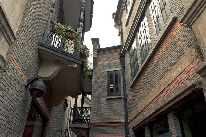 Private Half Day Shanghai City Customized Tour With Lost Heaven Dining - Good To Know