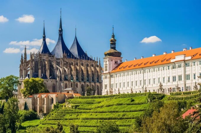 Private Half-Day Tour to Bone Church (Kutna Hora) - Explore Sedlec Ossuary