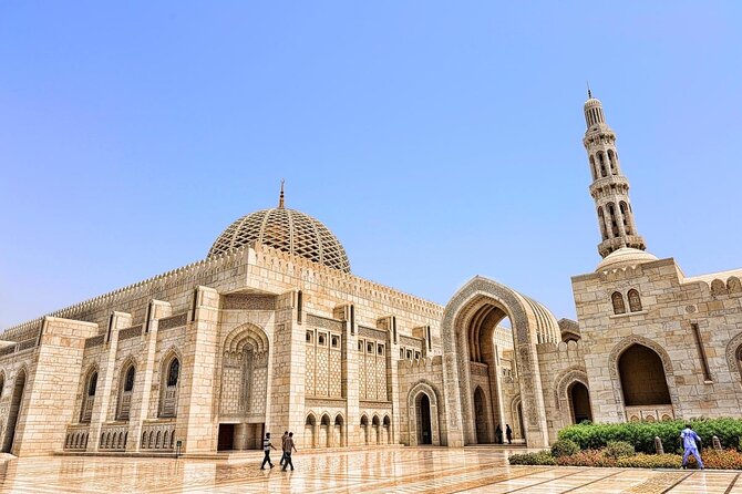 Private Half-Day Tour to Grand Mosque-Nakhal Fort and Hotspring - Good To Know