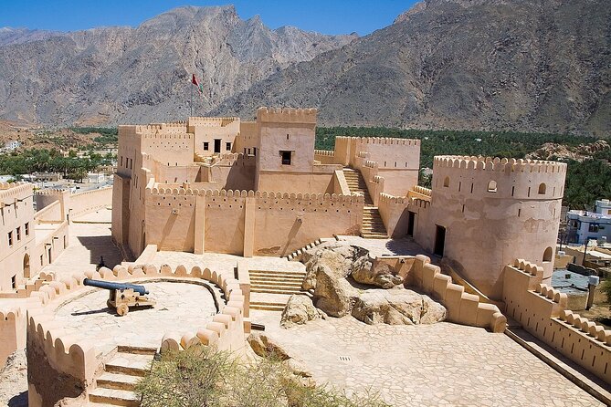 Private Half-Day Tour to Grand Mosque-Nakhal Fort and Hotspring - Itinerary Details