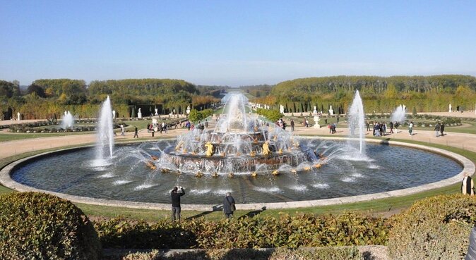 Private Half-Day Trip to Versailles From Paris With Macarons - Admission and Highlights