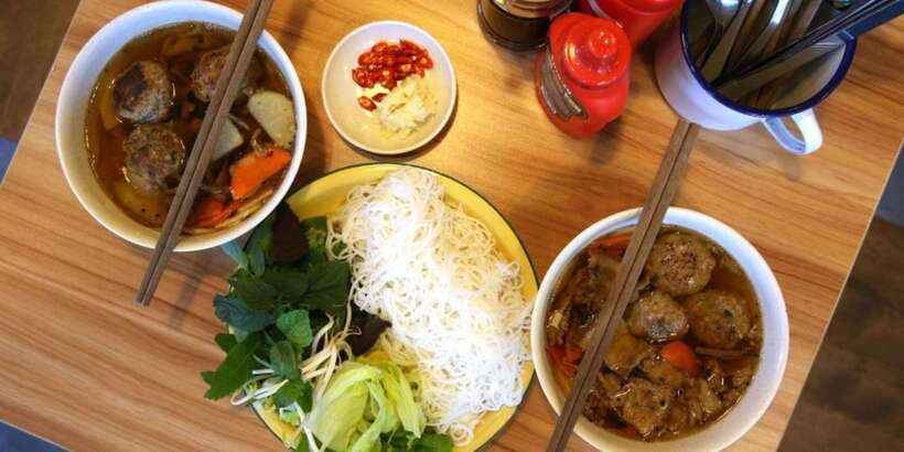 Private: Hanoi Old Quarter Street Food Experience - Sampling the Street Food