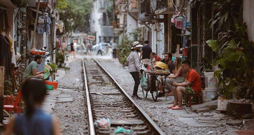 Private Hanoi Walking Tour With Visit Train Street - Tour Overview