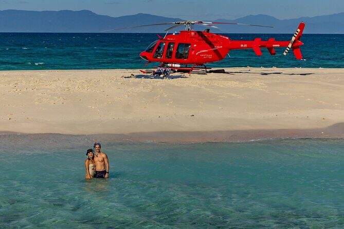 Private Helicopter Tour: Reef Island Snorkeling and Gourmet Picnic Lunch - Key Points