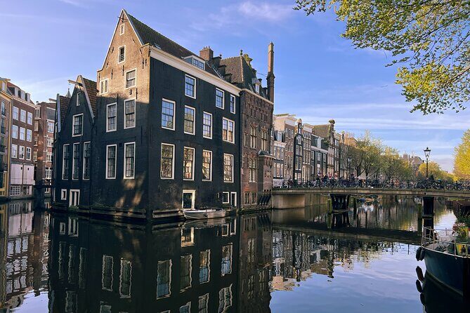 Private Historical Highlights Walking Tour, local Dutch guide - FAQ