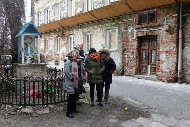 Private Historical Tour of Warsaw by a Retro Fiat with Pickup - Who Would Love This Tour?