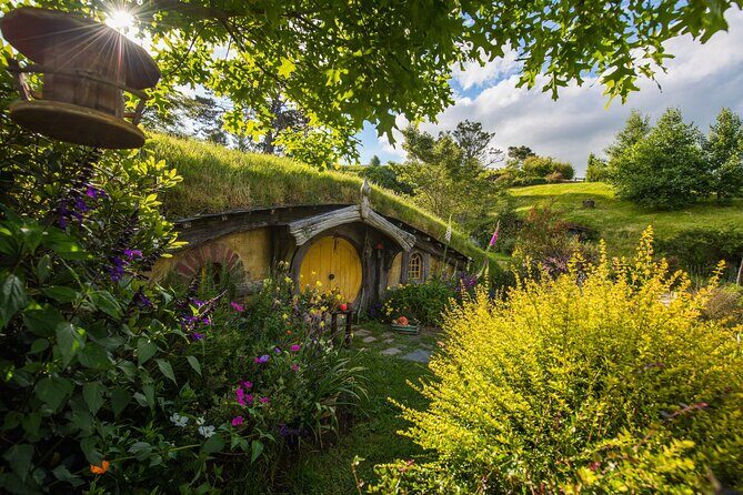 Private Hobbiton Movie Set & Waitomo Caves in a Day from Auckland - Introduction