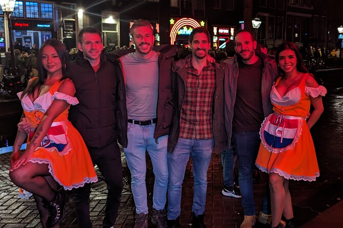 Private Hostess Bar Tour in Amsterdam Red Light District (3h) - Accessibility and Participation