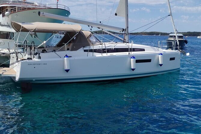 Private Inter-Island Tour from Dubrovnik to Elaphiti Islands - The Experience of the Crew and Yacht