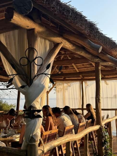 Private Island Escape: A Sunset Painting & Wine Experience - What to Expect from This Sunset Experience