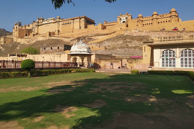 Private Jaipur City Heritage Guided Day Tour By Car - Key Points