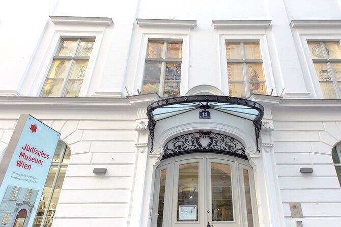 Private Jewish Museums and Jewish Quarter Tour Vienna - The Experience of the Guide & Personal Touch