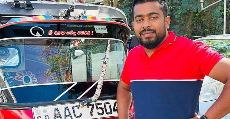 Private Kandy to Pinnawala Tuk Tuk Day Tour - Itinerary Highlights