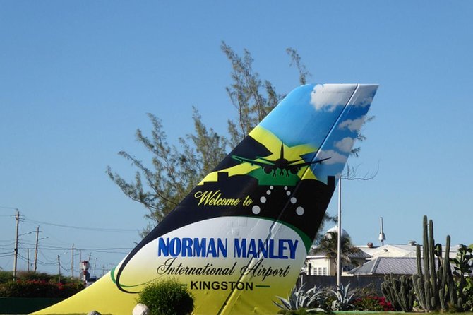 Private Kingston Airport Transfers - Accessibility and Additional Information