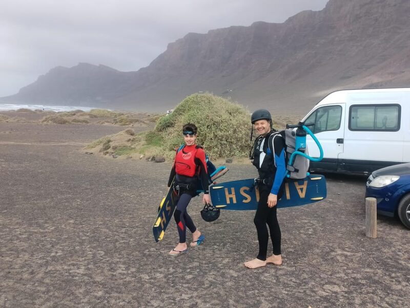 PRIVATE KITESURF LESSONS - Equipment Provided