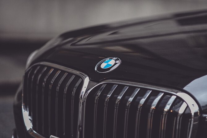 Private Layover Experience in Luxury SUV (5-6 Hours) - Getting There