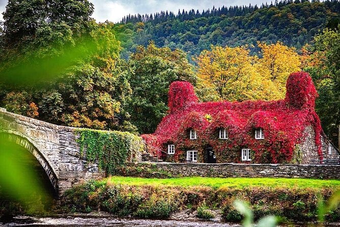 Private Llandudno, Conwy & Betws Y Coed Tour - Meeting and Pickup
