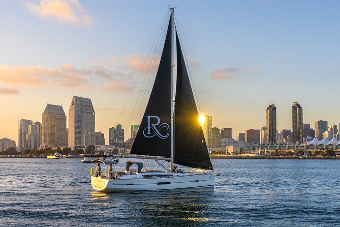 Private Luxurious Sailing Cruise in San Diego Bay - Key Points