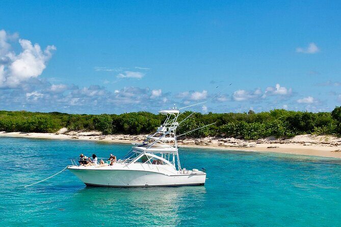 Private Luxury 36' Yacht from Fajardo to Icacos or Palomino - Key Points