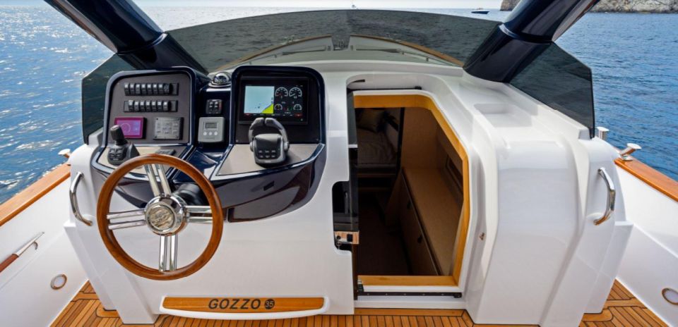 Private Luxury Boat Excursion - Key Points