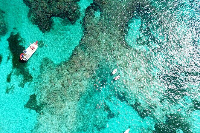 Private Luxury Party Boat with Slide - The Experience and Atmosphere