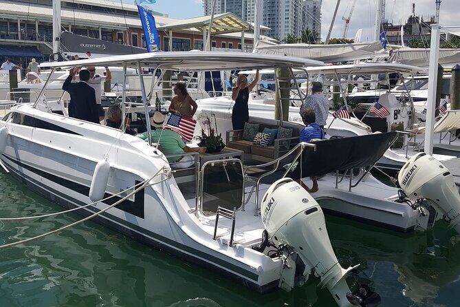 Private Luxury Power Catamaran. Enjoy USVI Aboard MV Hydra - Key Points