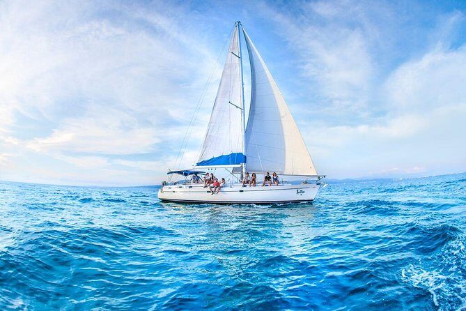Private Luxury Sailing Cruise in Los Cabos with Lunch and Open Bar - Pricing and Value: Is It Worth It?