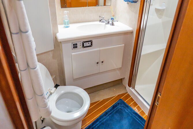 Private Luxury Sunset Cruise Aboard Limitless - FAQ