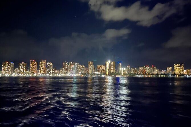 Private Luxury Sunset Cruise in Waikiki - Who Would Love This Experience?