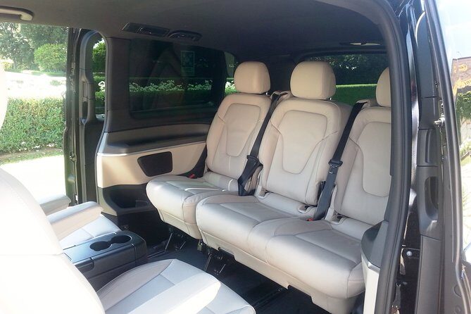 Private Luxury transfer from Como Lake to Venice (or viceversa) - Luxurious and Practical: Private Transfer from Lake Como to Venice