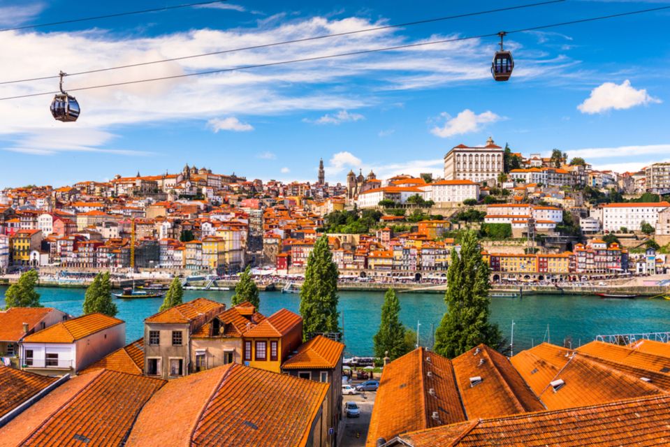 Private Luxury Transfer From Lisbon to Porto (Or Vice-Versa) - Key Points