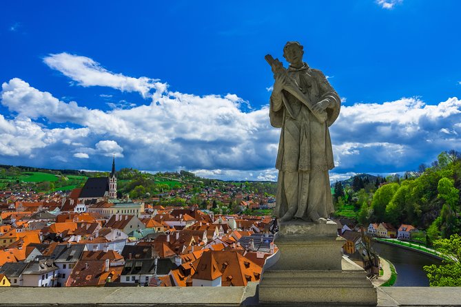 Private Luxury Transfer to Cesky Krumlov From Prague - Optional Stops Along the Way