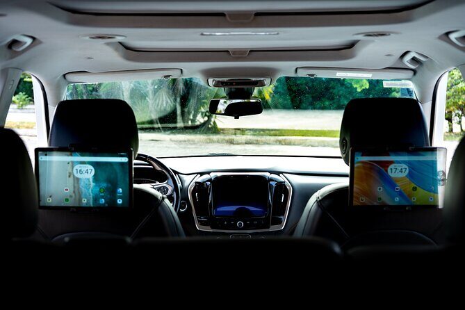 Private Luxury Van with Chauffeur to Restaurants (Round Trip) - Key Points