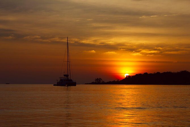 Private, Luxury Virgin Islands Sunset and Champagne Cruise for Twelve Guests - A Luxurious Sunset Escape in the Virgin Islands