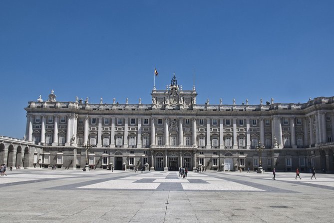 Private Madrid Royal Palace - Meeting Details