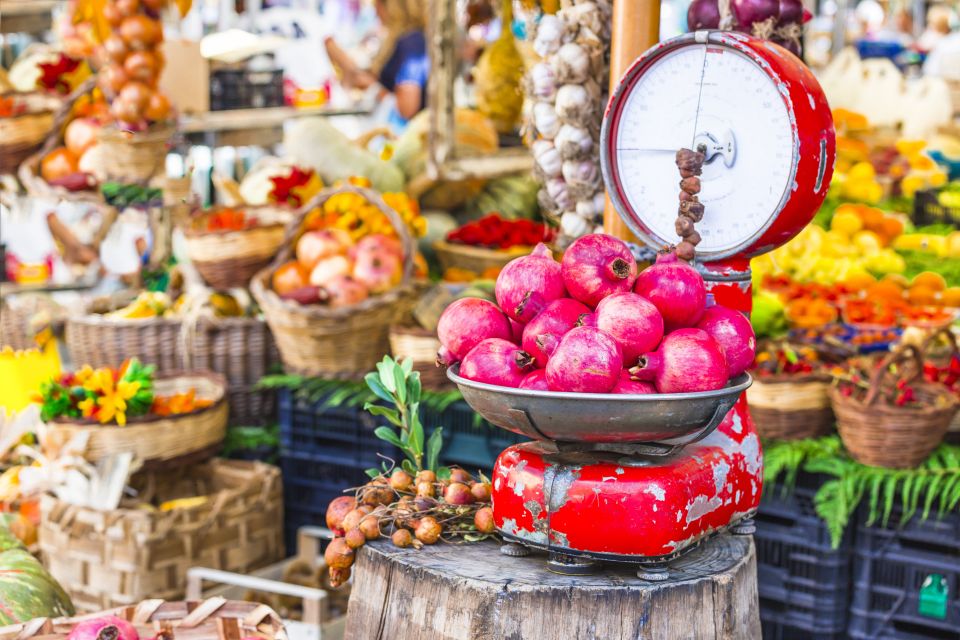 Private Market Tour & Meal at a Local's Home - Inclusions