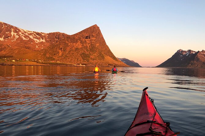 Private Midnight Sun Kayaking in Lofoten - Activity Schedule