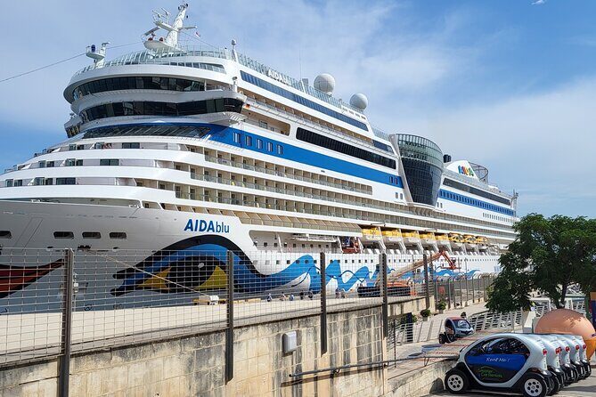 Private Minivan Transfer Service Ijmuiden - The Value of a Private Transfer in the Netherlands