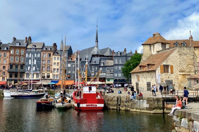 Private Mont Saint-Michel, Honfleur Trip by Mercedes - Important Travel Considerations