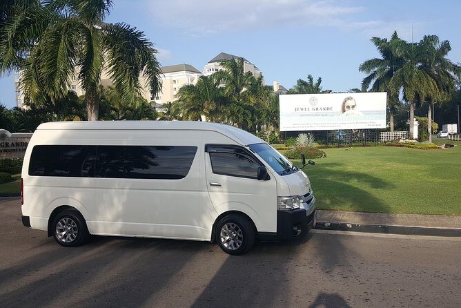 Private Montego Bay Airport Taxi to Jewel Grande - Introduction: A Smooth Start to Your Jamaica Vacation