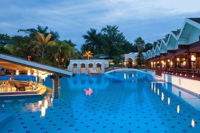 Private Montego Bay Jamaica Airport Transfer to Hotels in Negril - Pricing & Value