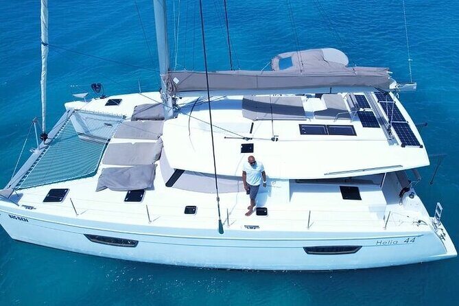 Private Morning Tour Catamaran 44 Big Ben - An Authentic Look at the ‘Big Ben’ Private Catamaran Tour